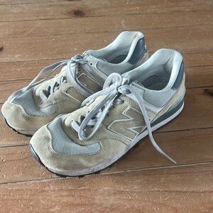 New Balance Tennis Shoes